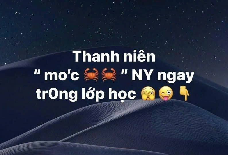 Thanh niên ngang nhiên ny trong lớp học