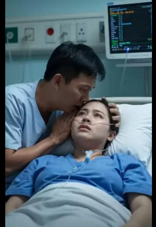 Suốt 11 năm biết vợ ng:oại t:ình, anh vẫn chọn im lặng. Nhưng đến khi vợ nằm hấphối, anh mới bình thản bước lại gần nói một câu nhẹ như gió thoảng… nhưng đủ khiến gương mặt vợ t;ái m;;ét, đôi mắt mở trừng như vừa nghe điều không thể tin nổi. Và câu nói ấy… đã thay đổi tất cả